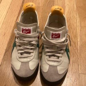Onitsuka Tiger Size 9.5 US